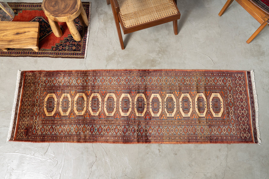 1980年代　パキスタン産　ヴィンテージラグ　パキスタンラグ　手織りラグ　絨毯　ギュル文様　ランナーラグ