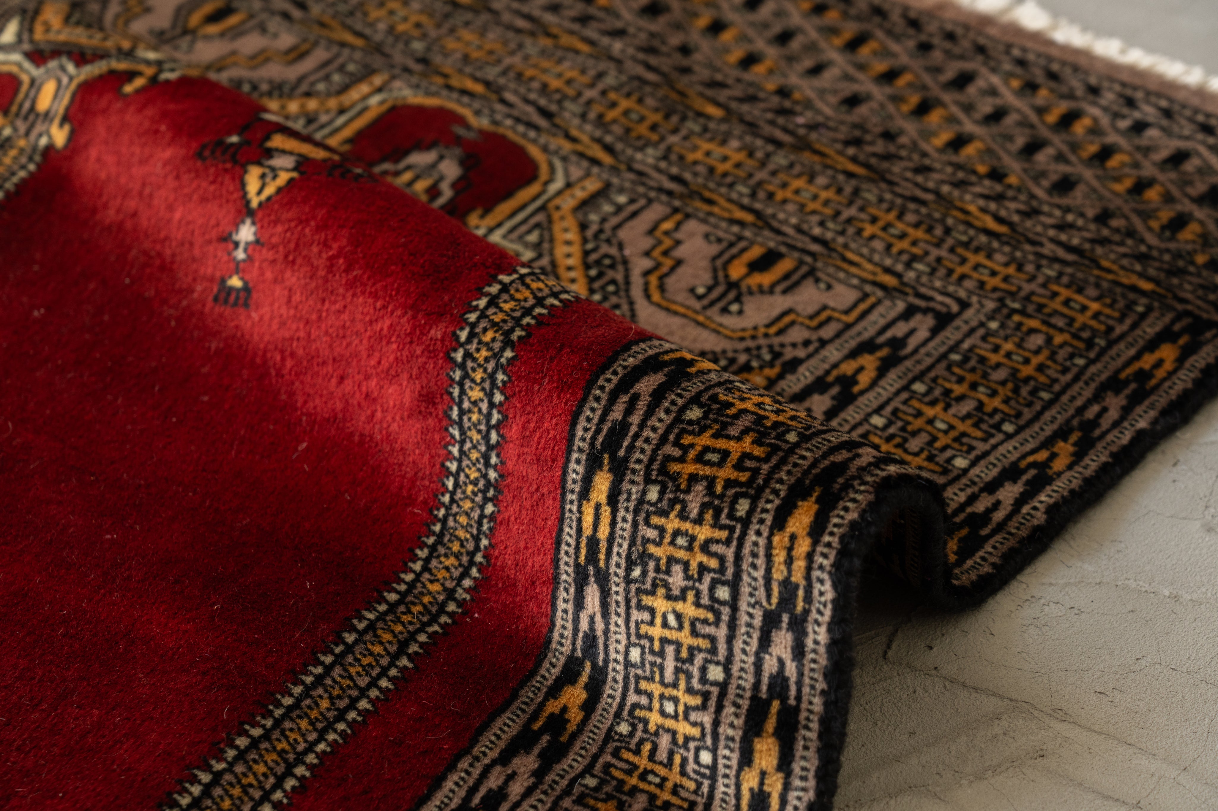 パキスタン産 1990年代 手織り絨毯】パキスタンラグ-ヴィンテージラグ