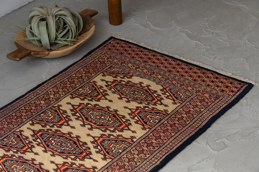 パキスタン産 1990年代 手織り絨毯】パキスタンラグ-ヴィンテージラグ