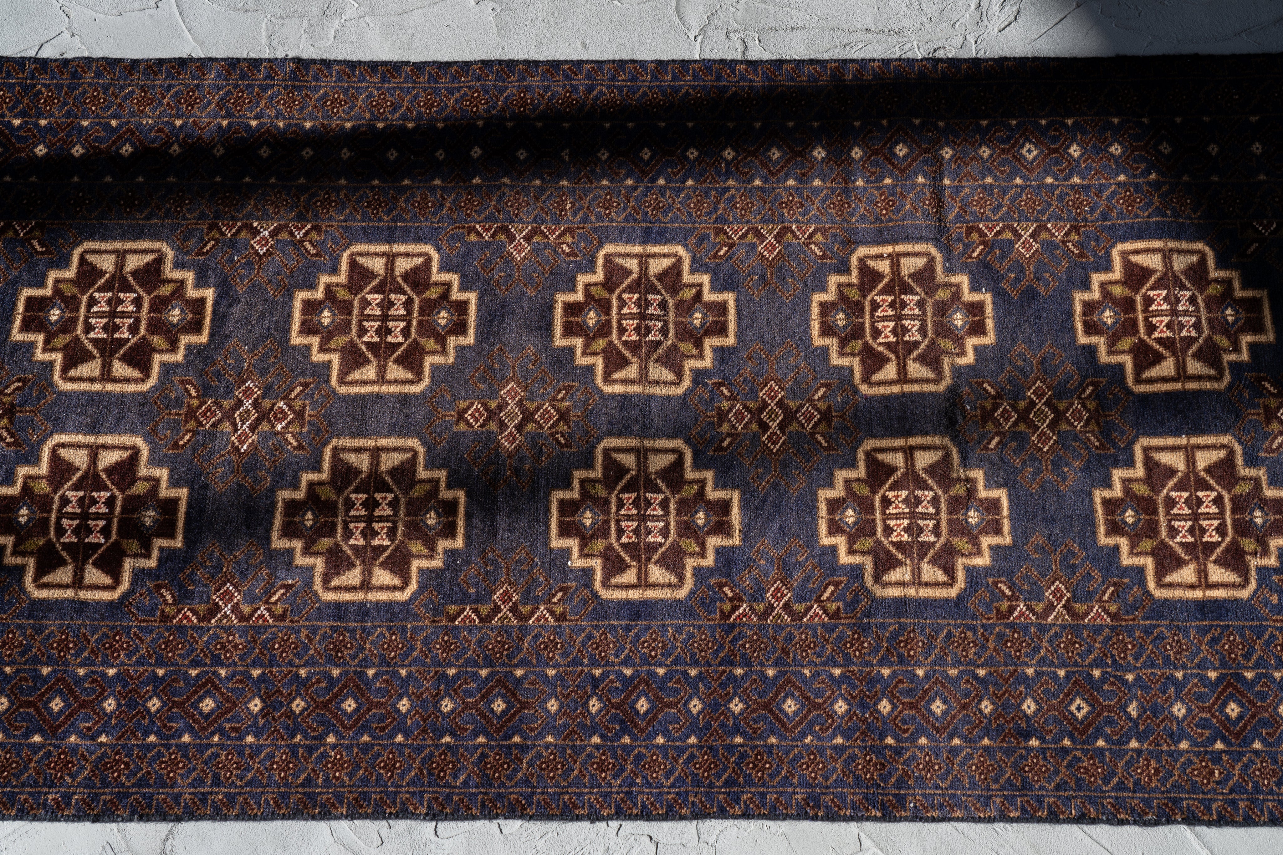 アフガニスタン産 1980年代 ヴィンテージラグ】バルーチ族 アフガニスタン産 1980年代 ヴィンテージラグ】バルーチ族