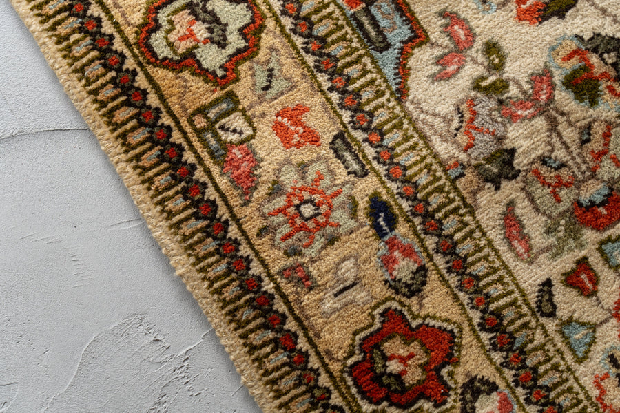イラン産　1980年代　ヴィンテージラグ　ペルシャ絨毯　メダリオンデザイン　手織り絨毯　おしゃれインテリア