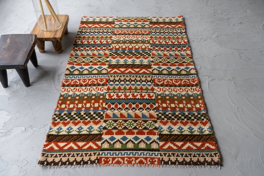 ヴィンテージラグ　オールドラグ　アンティークラグ　キリム　トライバルラグ　手織りラグ　ギャッベ　絨毯　ペルシャ絨毯　モロッコラグ　モロッカンラグ