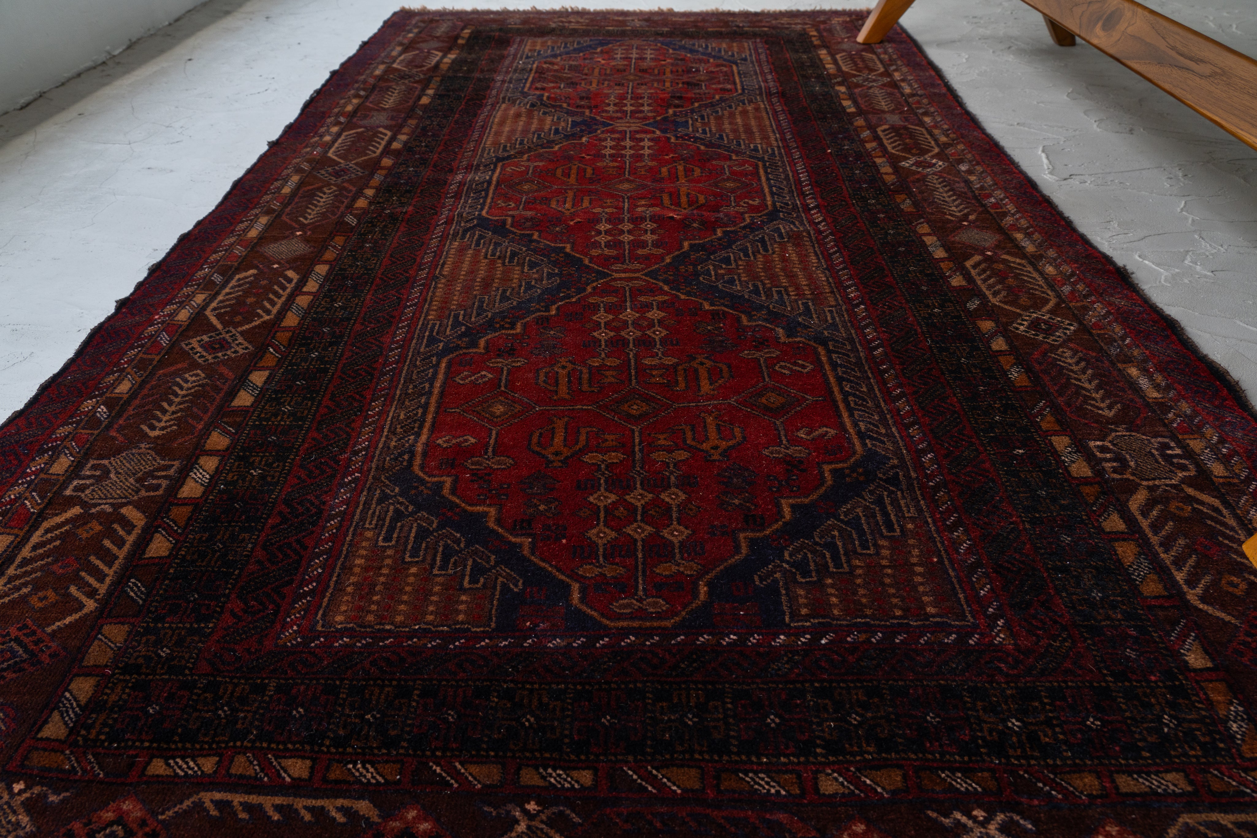 アフガニスタン産 1980年代 ヴィンテージラグ】 バルーチ族