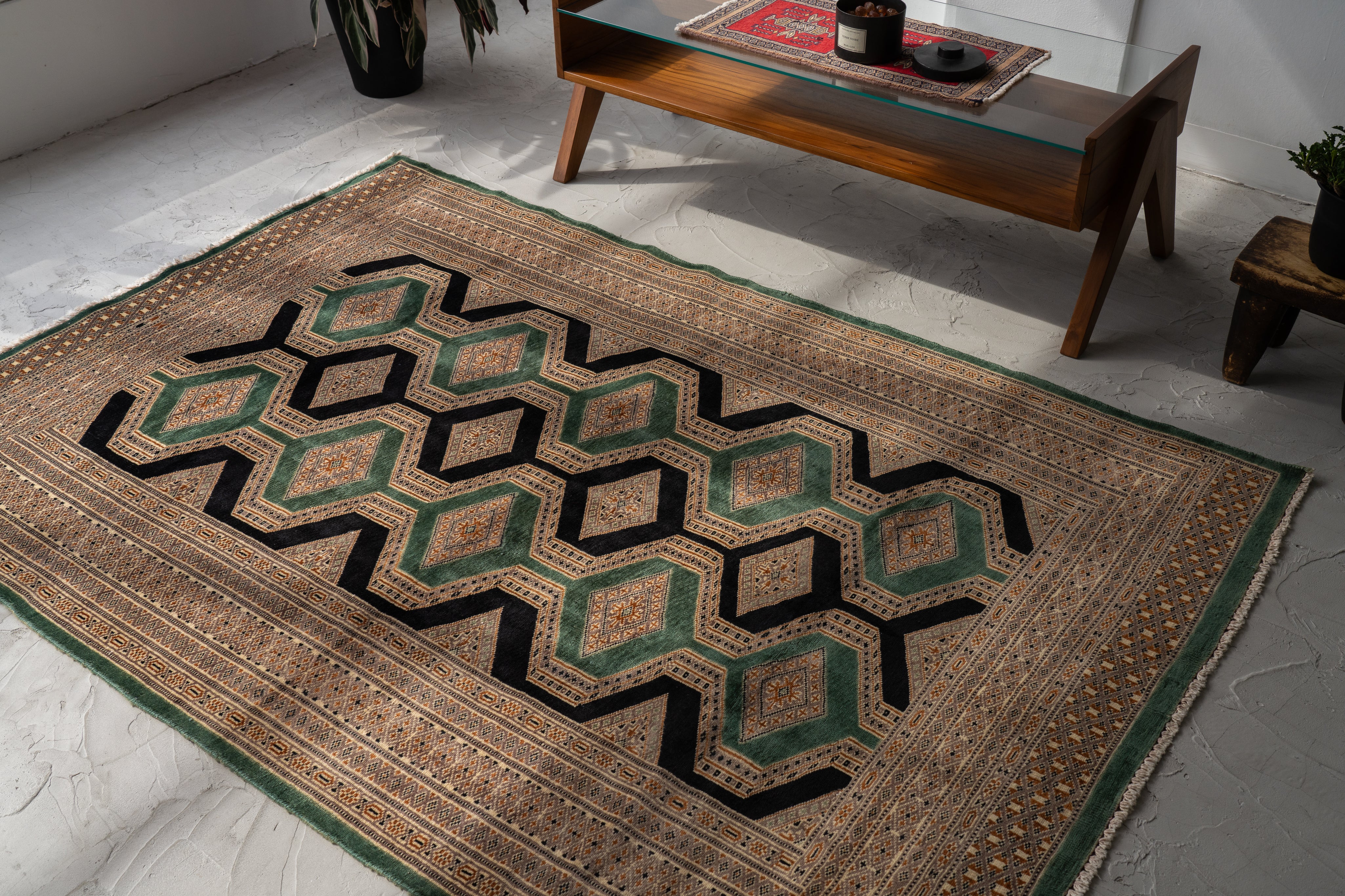 パキスタン産 1980年代 ヴィンテージラグ】パキスタンラグ