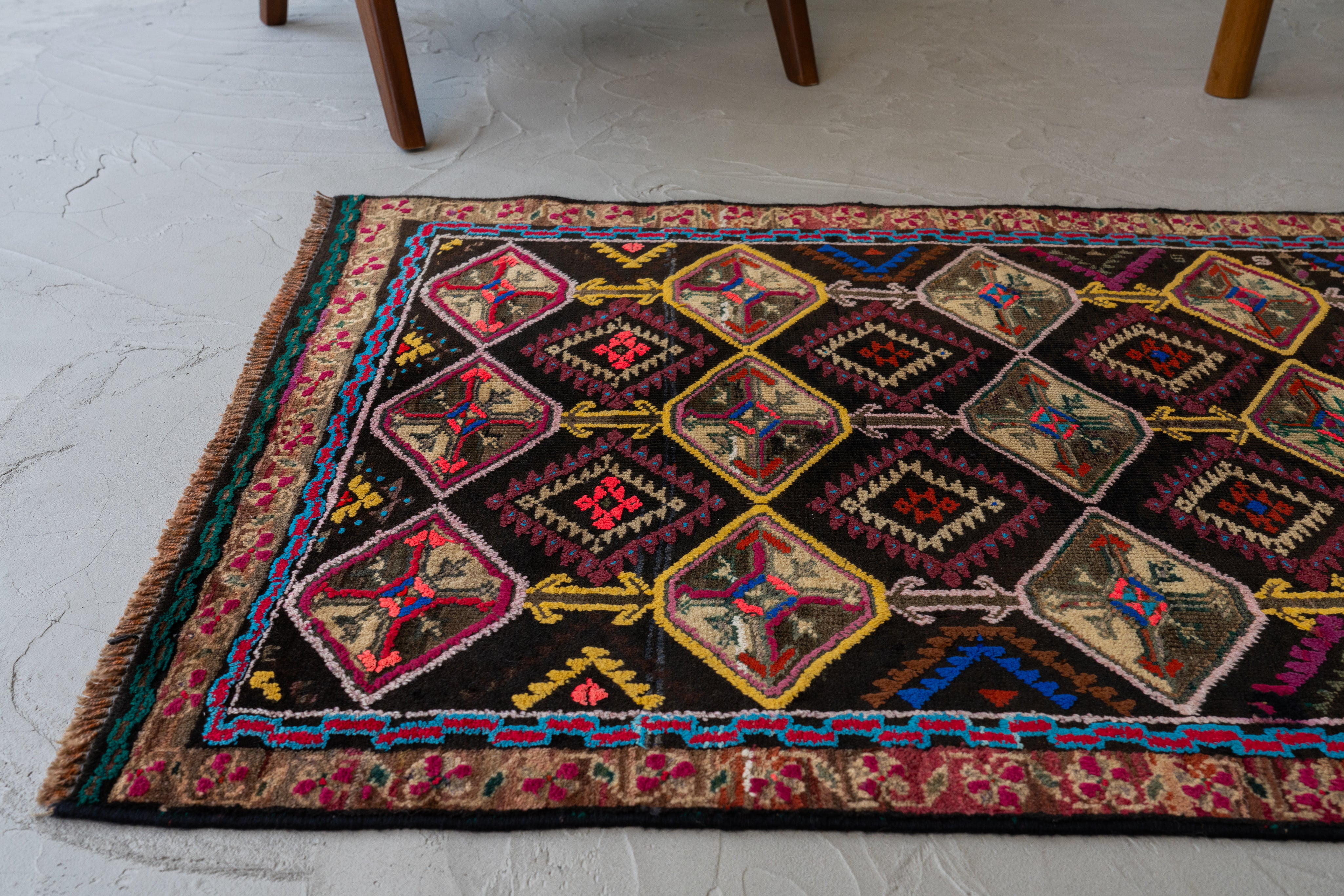 アフガニスタン 1990年代 トライバルラグ】バルーチラグ-ヴィンテージ