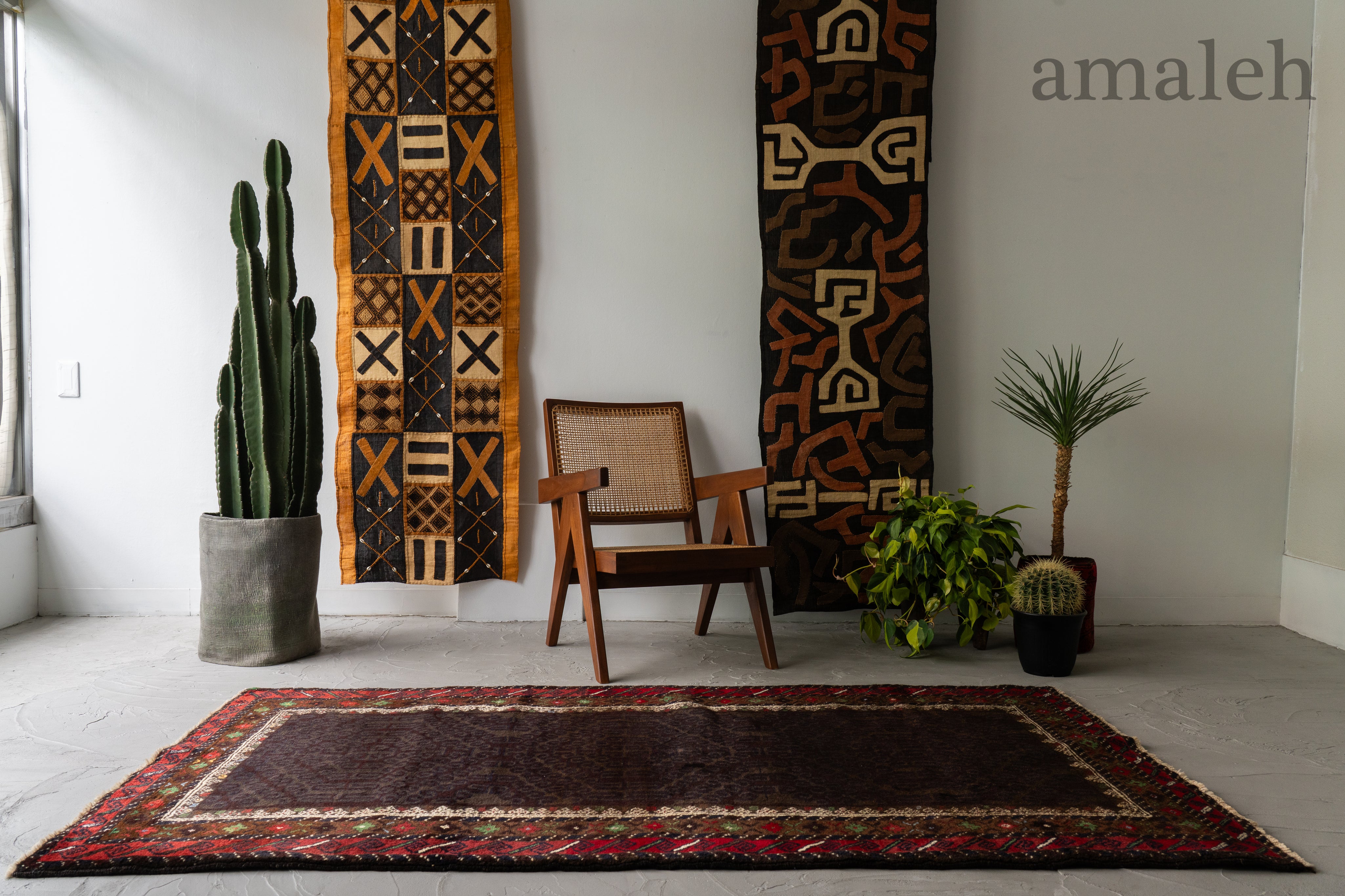 アフガニスタン 2000年代 バルーチラグ】トライバルラグ-ヴィンテージ