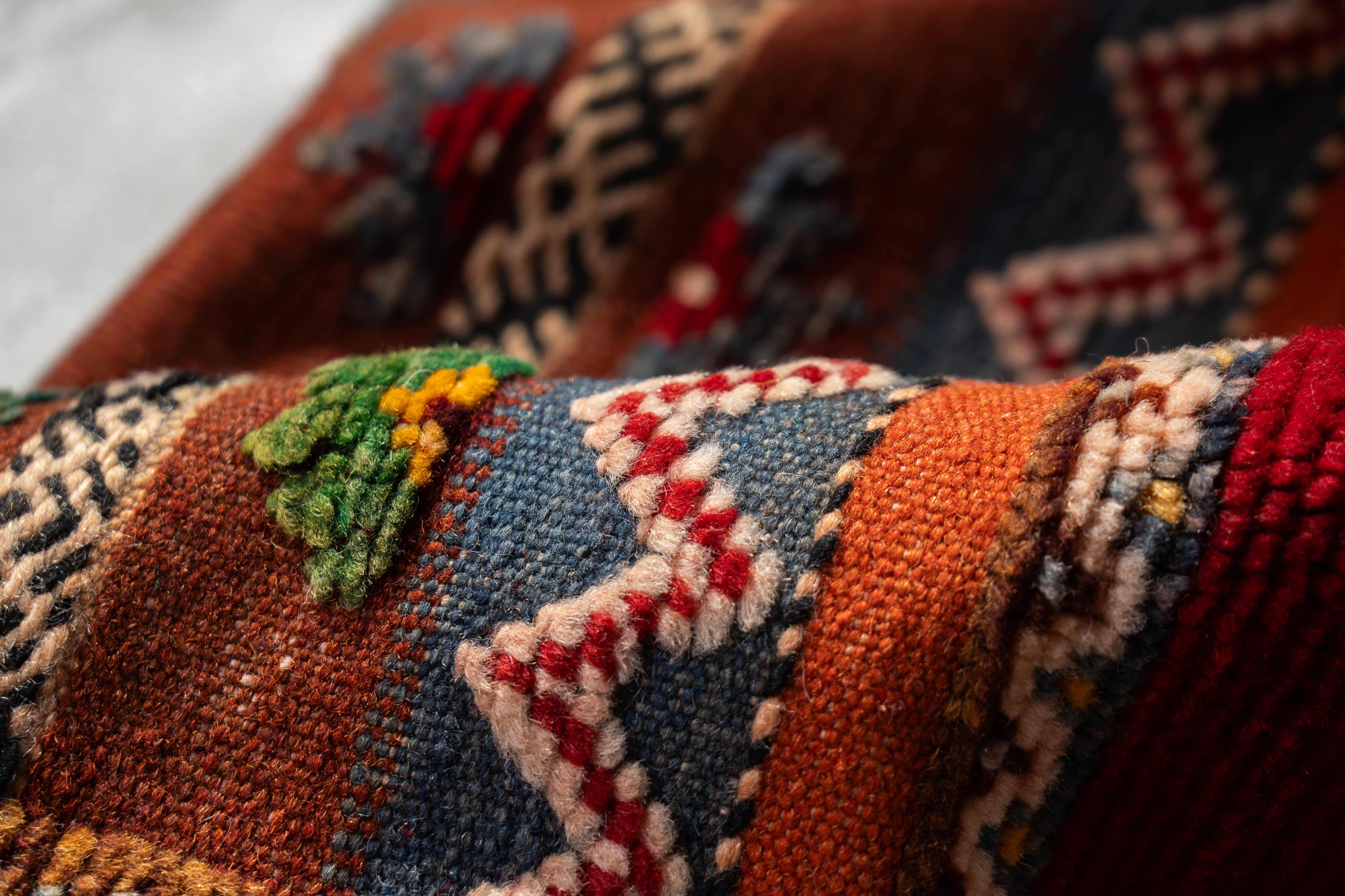 モロッコ産 1980年代 手織り絨毯】モロッカンラグ-ヴィンテージラグ