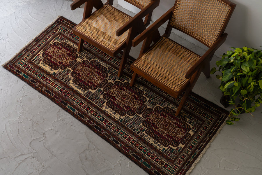 アフガニスタン産 1990年代 バルーチ族】トライバルラグ-ヴィンテージ