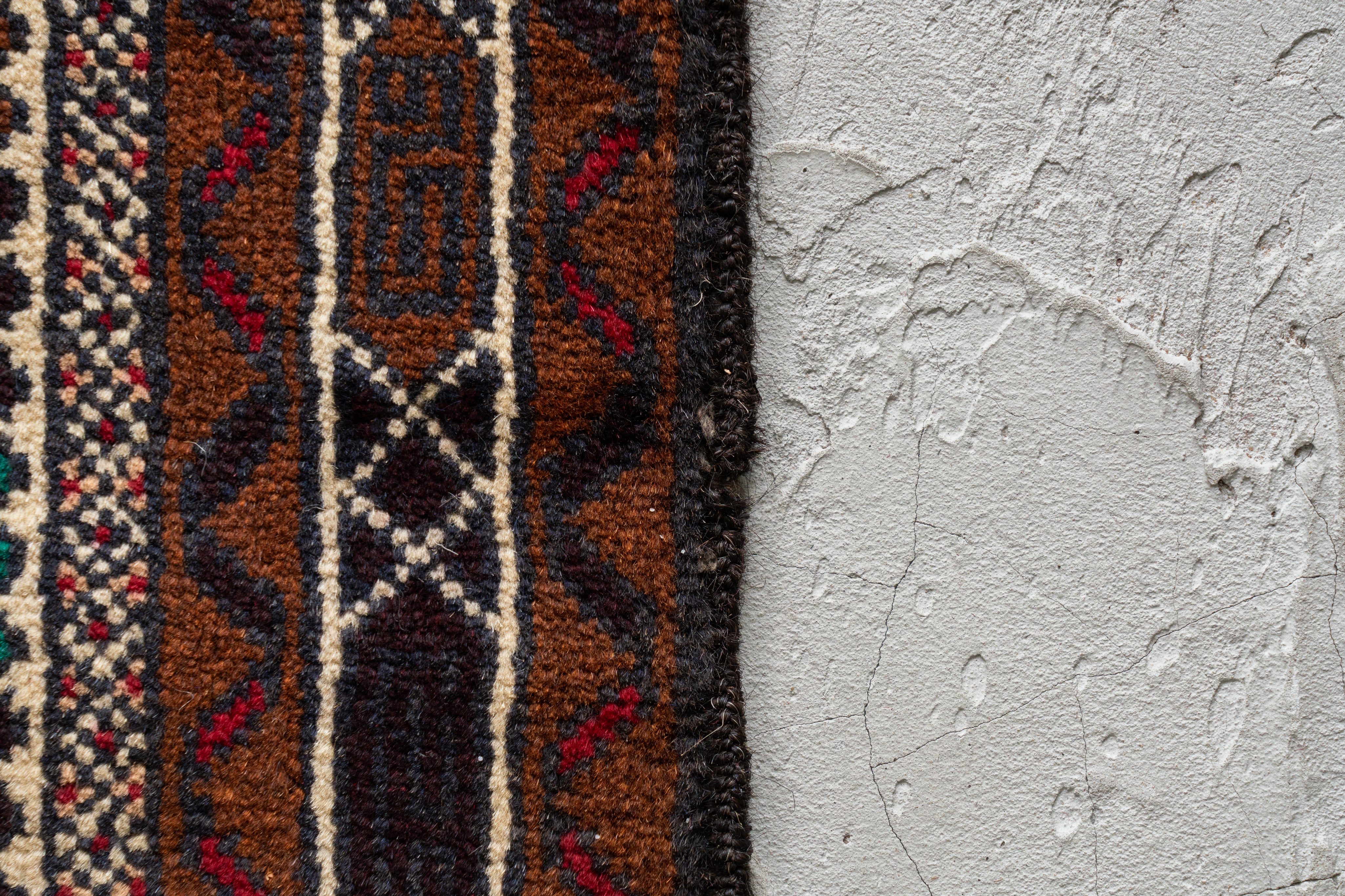 アフガニスタン産 1990年代 バルーチ族】トライバルラグ-ヴィンテージ