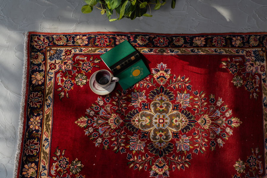 【ペルシャ絨毯】 1980s / ヴィンテージ / 花モチーフ / メダリオン VintageRugs.01670-3_4100x.jpg?