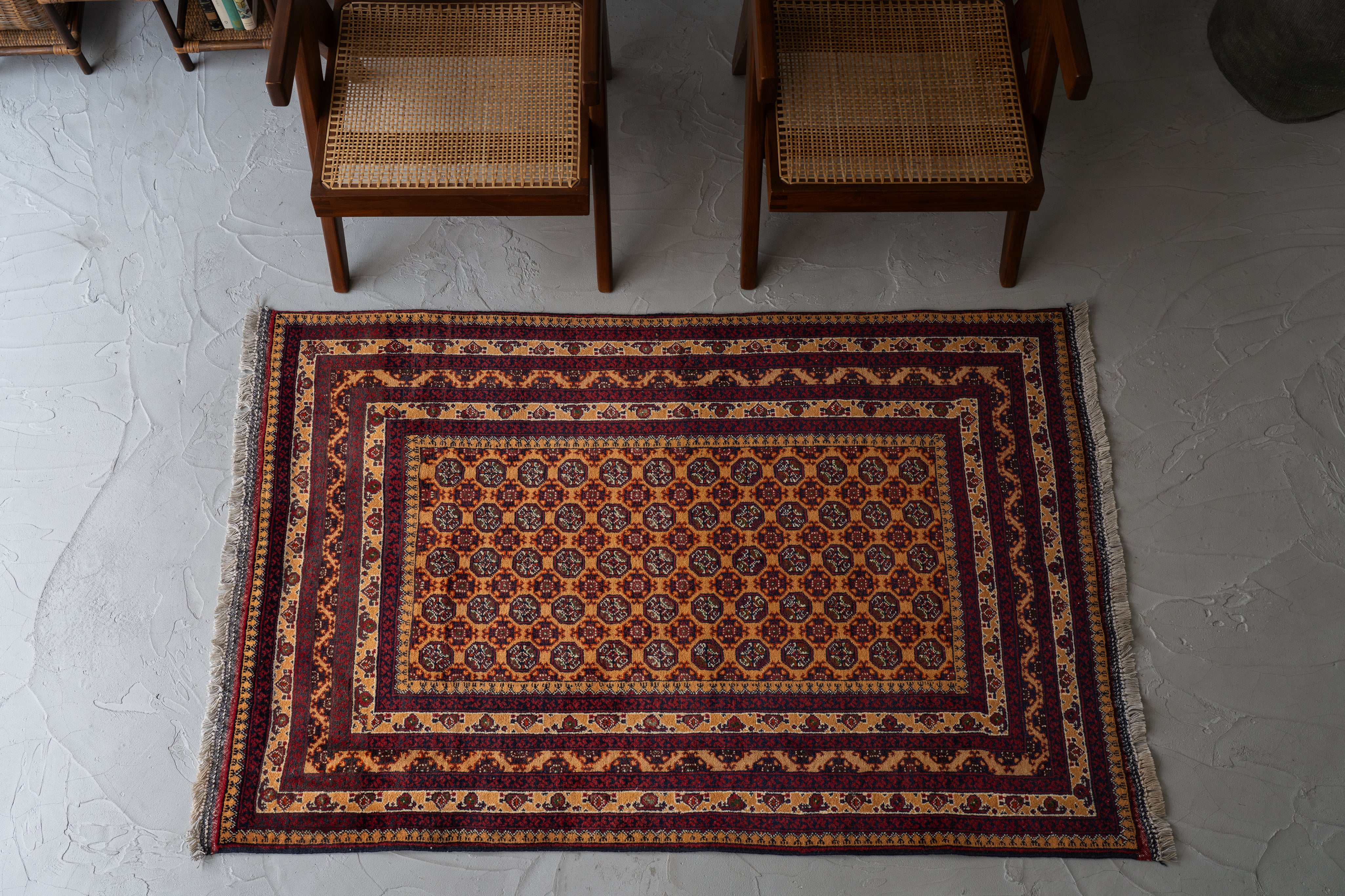 アフガニスタン産 1990年代 トルクメンラグ】トライバルラグ