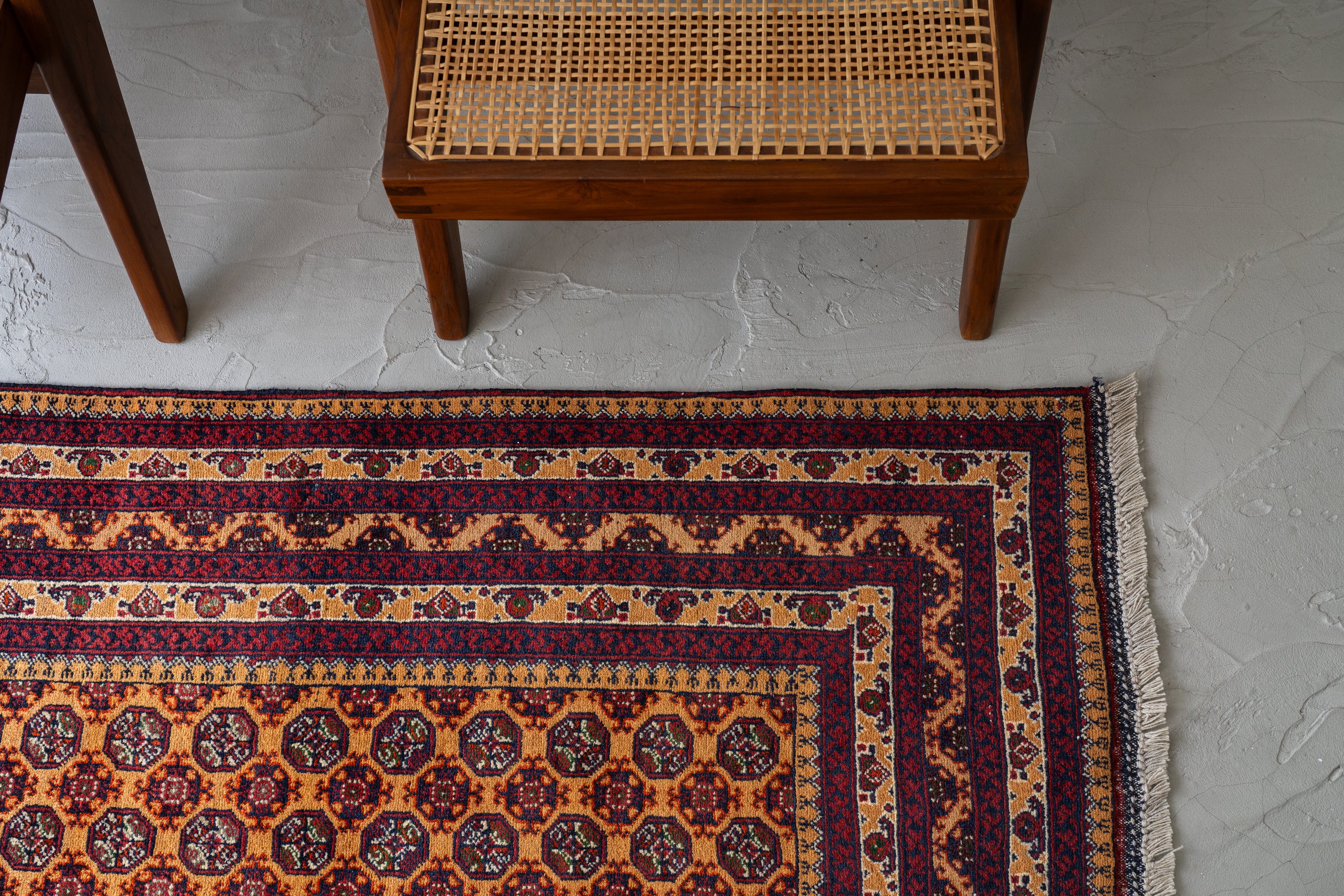 アフガニスタン産 1990年代 トルクメンラグ】トライバルラグ