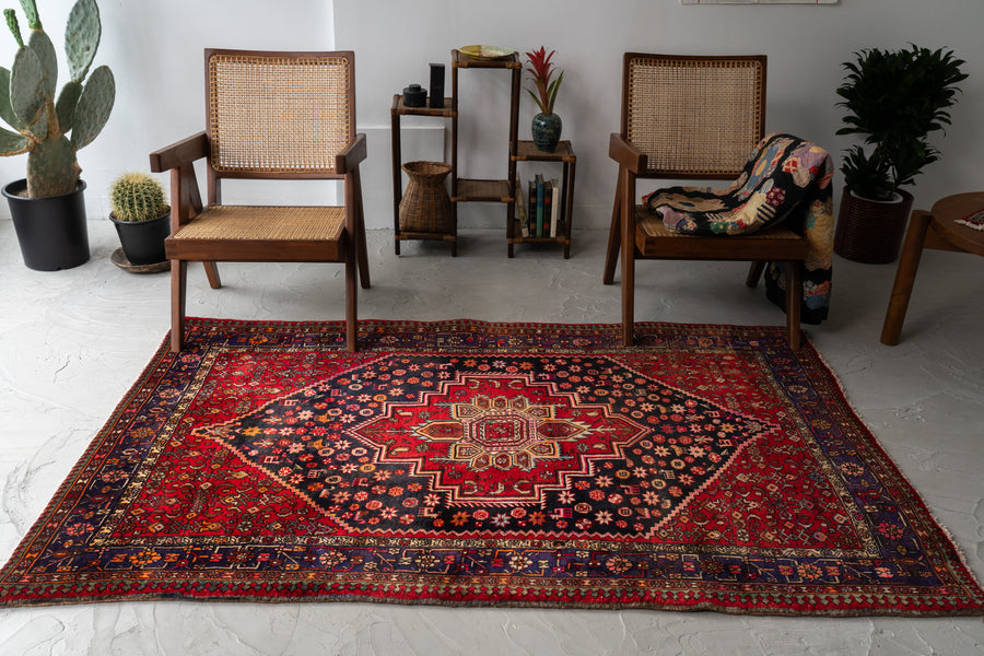 トライバルラグ　ヴィンテージラグ　ペルシャ絨毯　124cm×78cm イラン産 1980年代 トライバルラグ】ペルシャ絨毯-ヴィンテージ