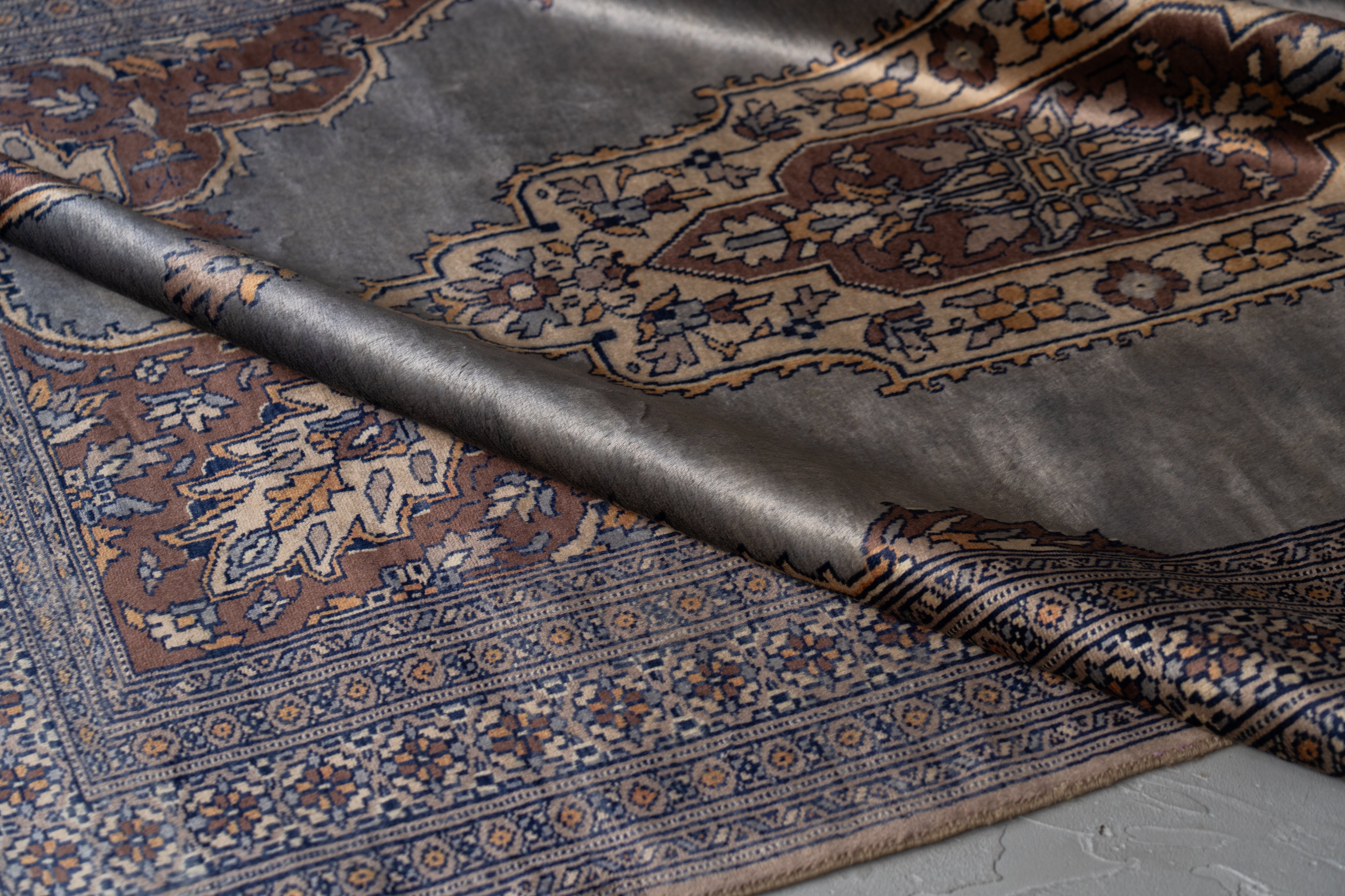 パキスタン産 1980年代 パキスタンラグ】手織り絨毯-ヴィンテージラグ