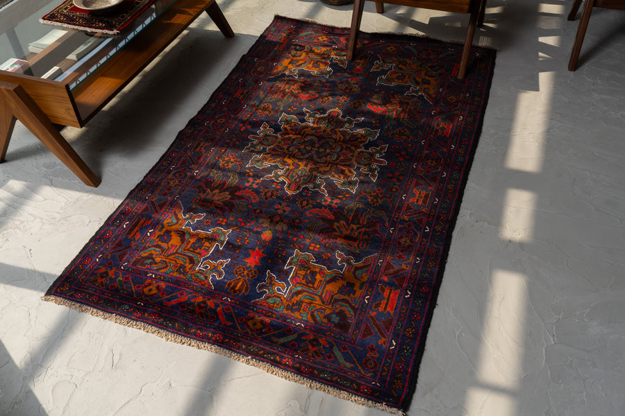 アフガニスタン産 1990年代 バルーチ族】トライバルラグ-ヴィンテージ