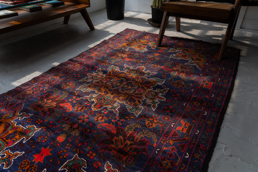 アフガニスタン産 1990年代 バルーチ族】トライバルラグ-ヴィンテージ