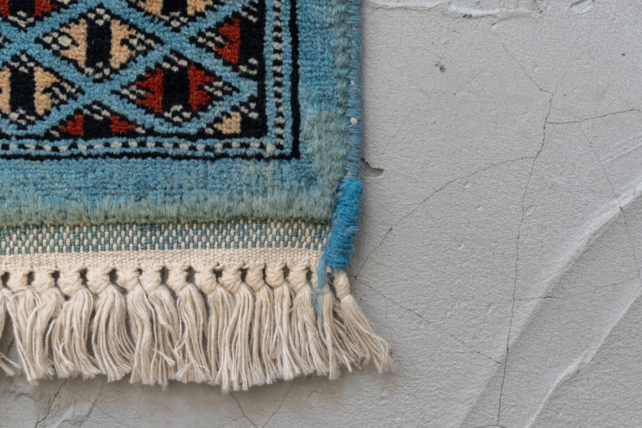 パキスタン産　1980年代　パキスタンラグ　ヴィンテージラグ　ブルー　青　玄関マット　玄関　キッチンマット　ベッドサイド　家具　手織り　絨毯　カーペット　ヴィンテージラグ専門店　amaleh　通販