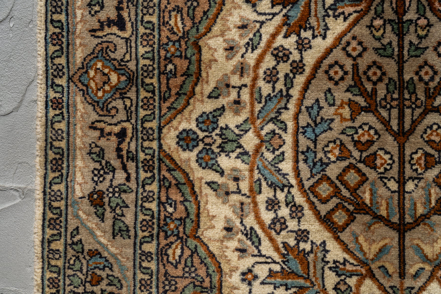 パキスタン産　1980年代　ヴィンテージラグ　パキスタンラグ　ツリーオブライフ　アイボリー　ベージュ　メダリオン　玄関マット　玄関　キッチンマット　ベッドサイド　家具　手織り　絨毯　カーペット　ヴィンテージラグ専門店　amaleh　通販