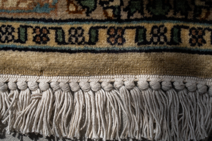 パキスタン産　1980年代　ヴィンテージラグ　パキスタンラグ　ツリーオブライフ　アイボリー　ベージュ　メダリオン　玄関マット　玄関　キッチンマット　ベッドサイド　家具　手織り　絨毯　カーペット　ヴィンテージラグ専門店　amaleh　通販