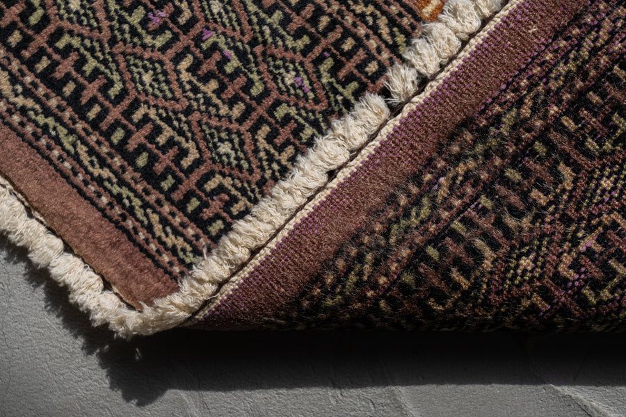 パキスタン産　1980年代　ヴィンテージラグ　パキスタンラグ　イーブルアイ　魔除け　玄関マット　玄関　キッチンマット　ベッドサイド　家具　手織り　絨毯　カーペット　ヴィンテージラグ専門店　amaleh　通販