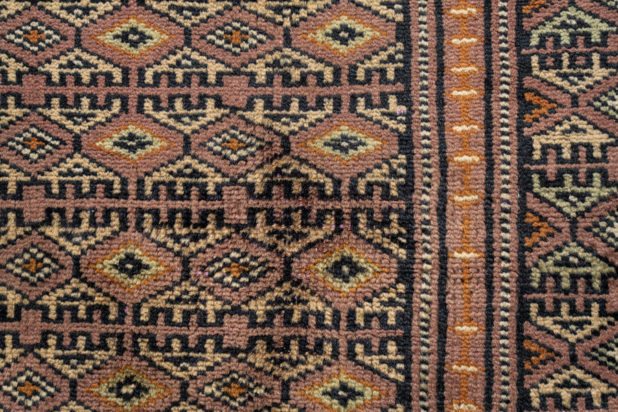 パキスタン産　1980年代　ヴィンテージラグ　パキスタンラグ　イーブルアイ　魔除け　玄関マット　玄関　キッチンマット　ベッドサイド　家具　手織り　絨毯　カーペット　ヴィンテージラグ専門店　amaleh　通販