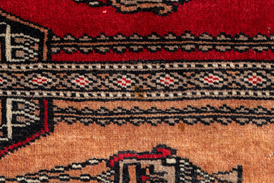 パキスタン産　1980年代　ヴィンテージラグ　パキスタンラグ　ミフラーブデザイン　香炉柄　廊下　観葉植物　多肉植物　玄関マット　玄関　キッチンマット　ベッドサイド　家具　手織り　絨毯　カーペット　ヴィンテージラグ専門店　amaleh　通販