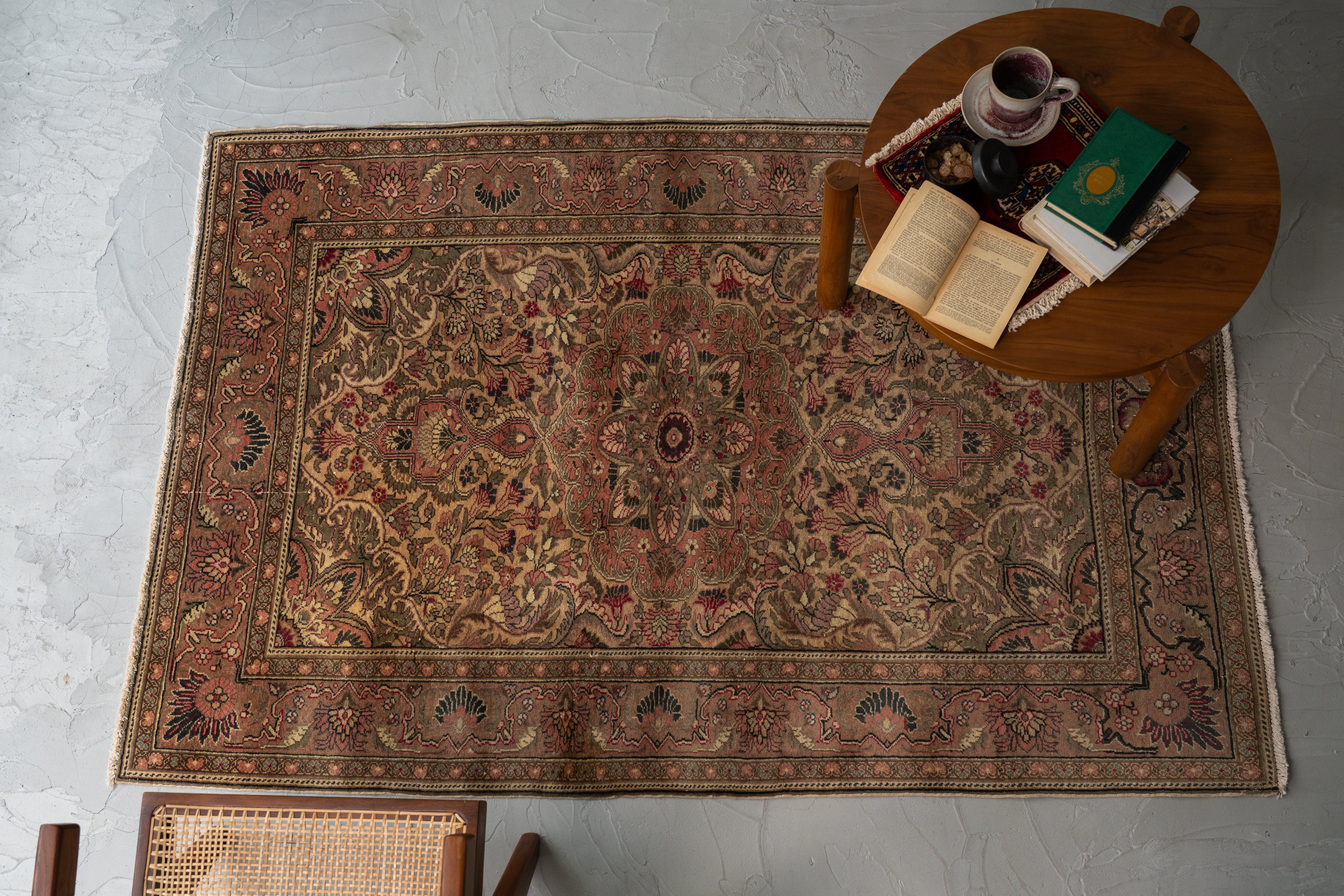 トルコ産 1980年代 トルコラグ】手織り絨毯-ヴィンテージラグ専門店