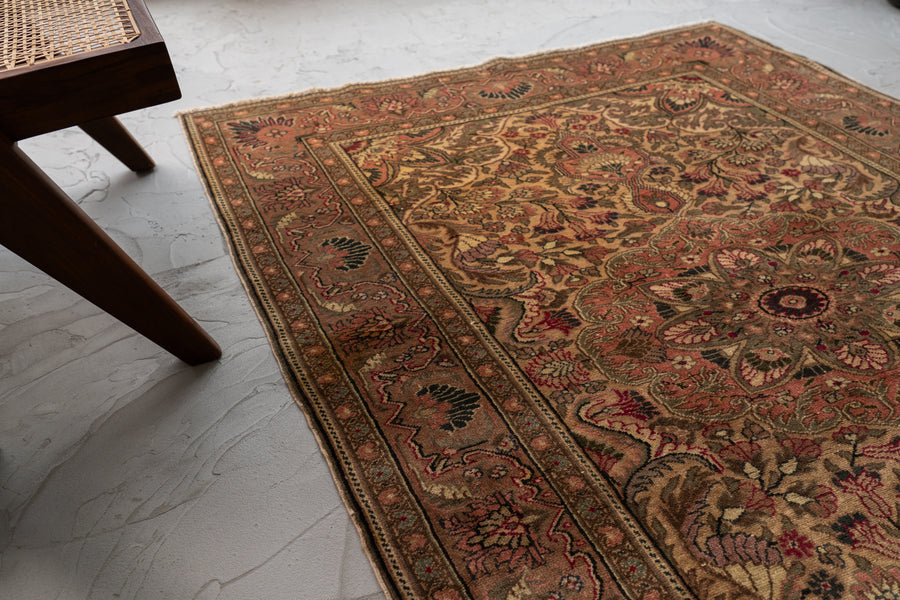 トルコ産 1980年代 トルコラグ】手織り絨毯-ヴィンテージラグ専門店