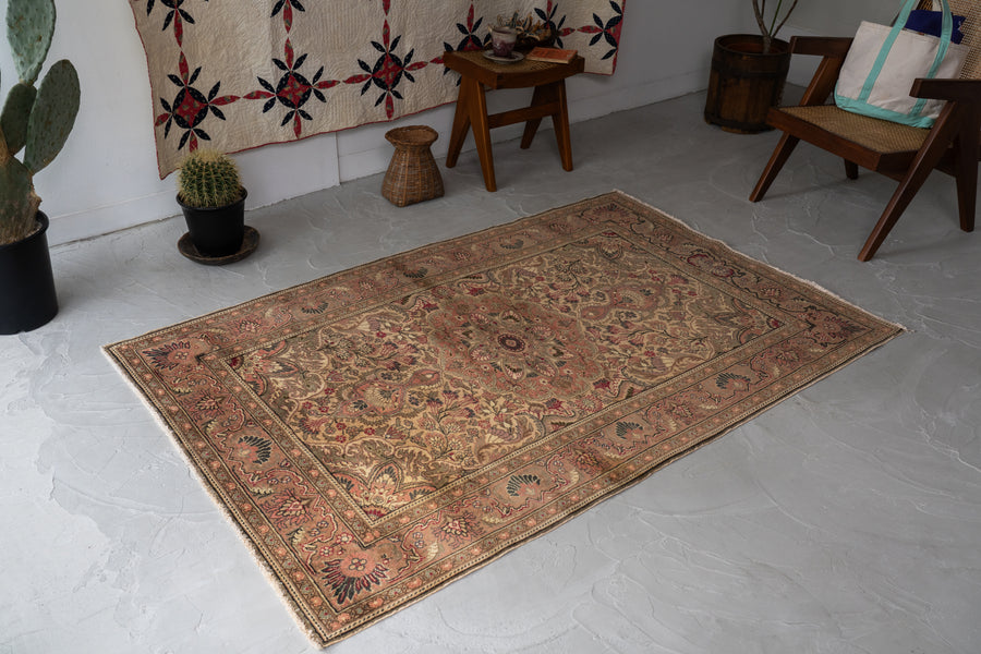 トルコ産 1980年代 トルコラグ】手織り絨毯-ヴィンテージラグ専門店