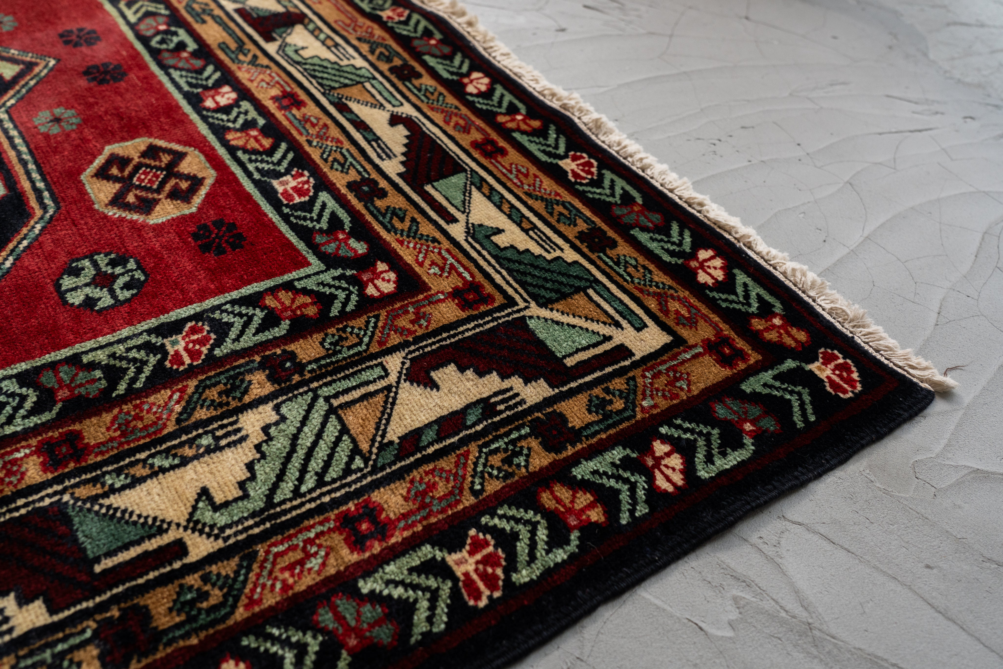 ビンテージ ラグ アゼルバイジャン産 1980年代 ヴィンテージラグ】手織り絨毯