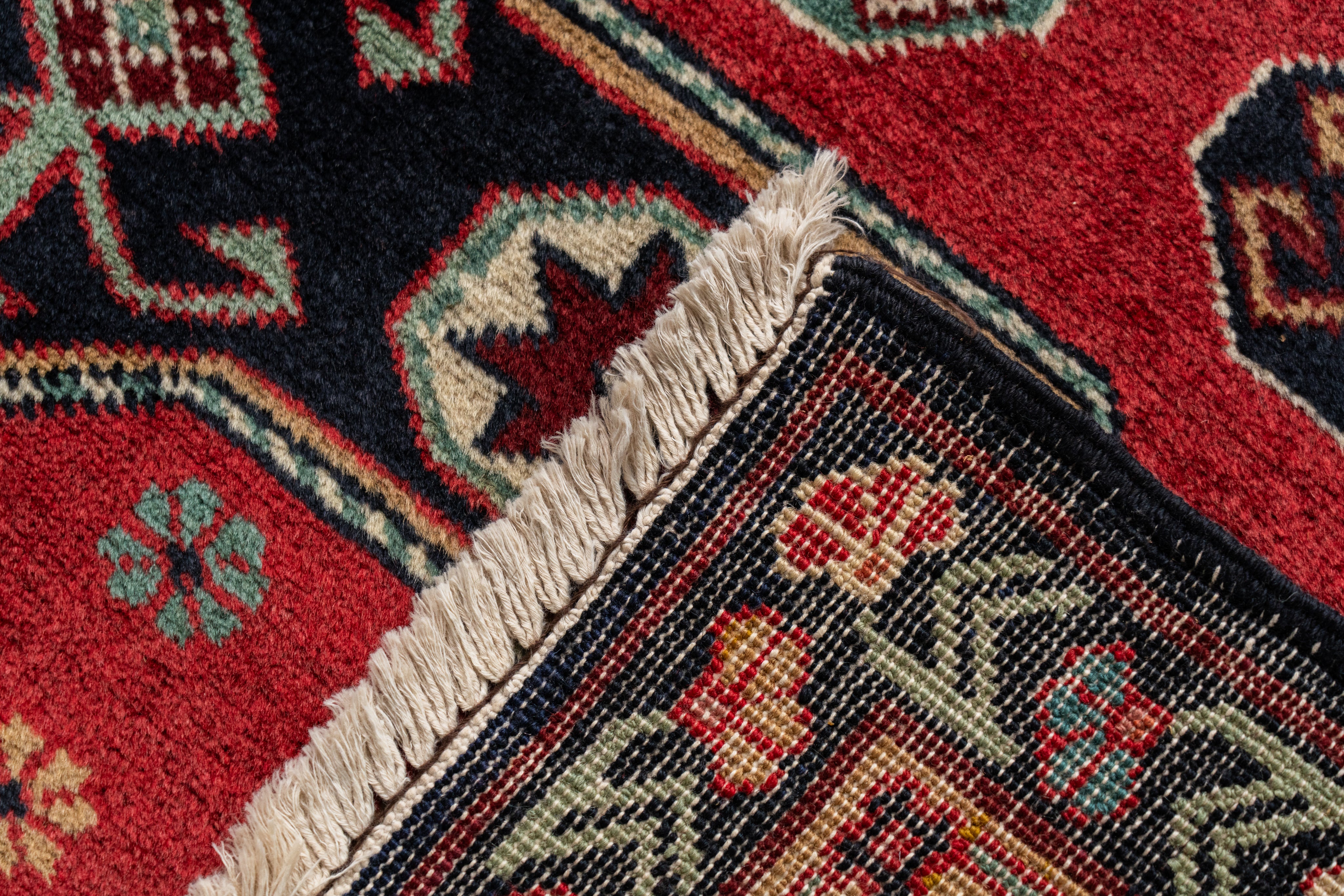 ビンテージ ラグ アゼルバイジャン産 1980年代 ヴィンテージラグ】手織り絨毯