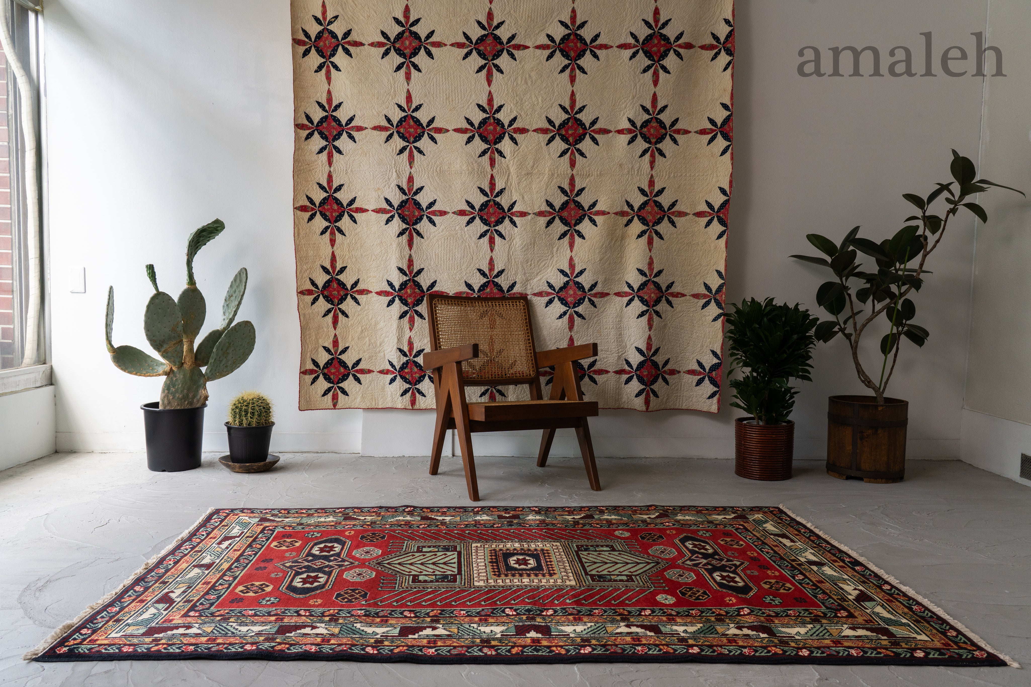 アゼルバイジャン産 1980年代 ヴィンテージラグ】手織り絨毯