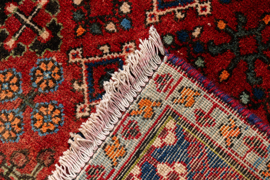 イラン産　1980年代　ヴィンテージラグ　ヴィンテージペルシャ絨毯　ペルシャ絨毯　花柄　植物　赤い絨毯　赤　玄関マット　玄関　キッチンマット　ベッドサイド　家具　手織り　絨毯　カーペット　ヴィンテージラグ専門店　amaleh　通販