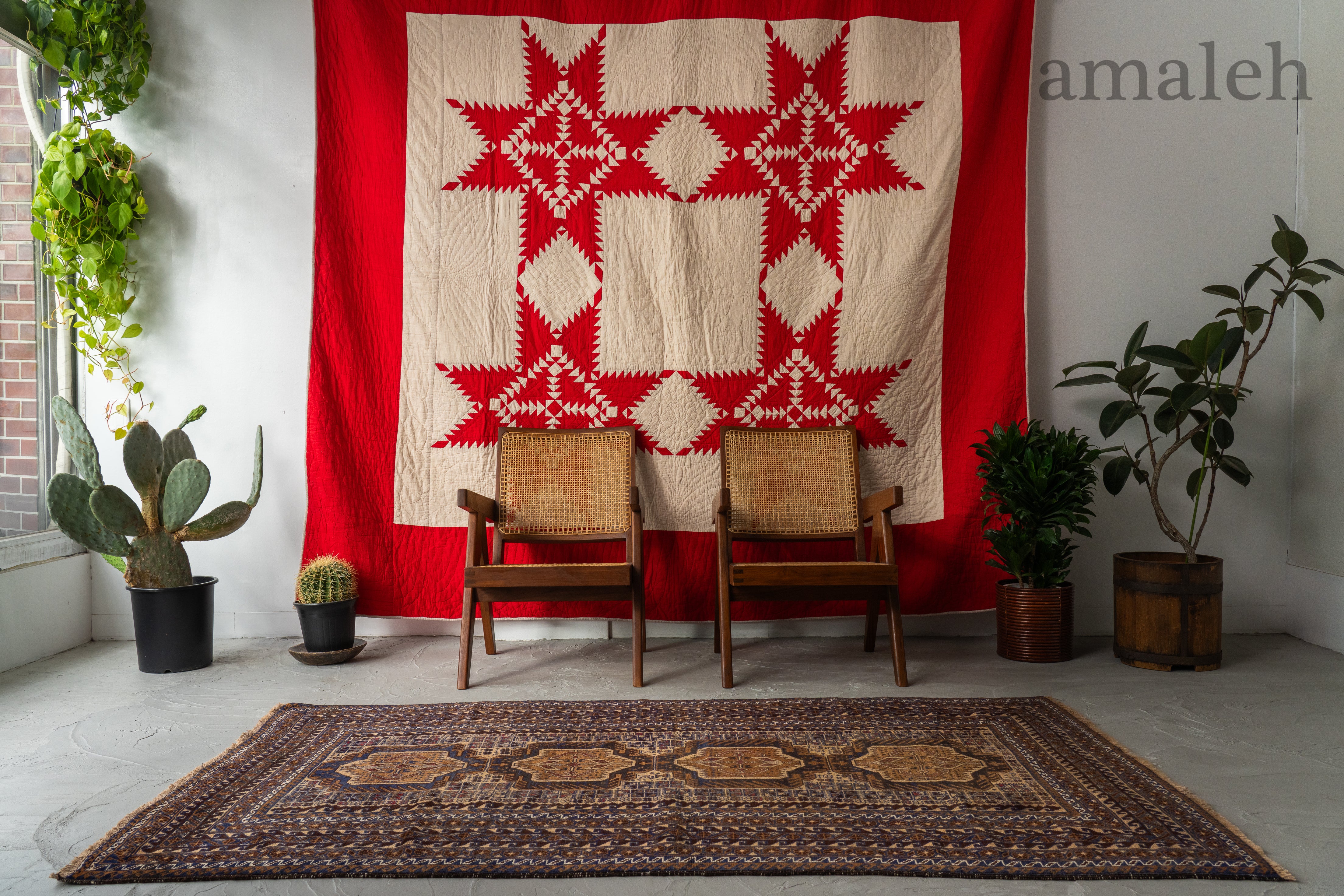 LARGE SIZEのヴィンテージラグ・トライバルラグ・手織り絨毯