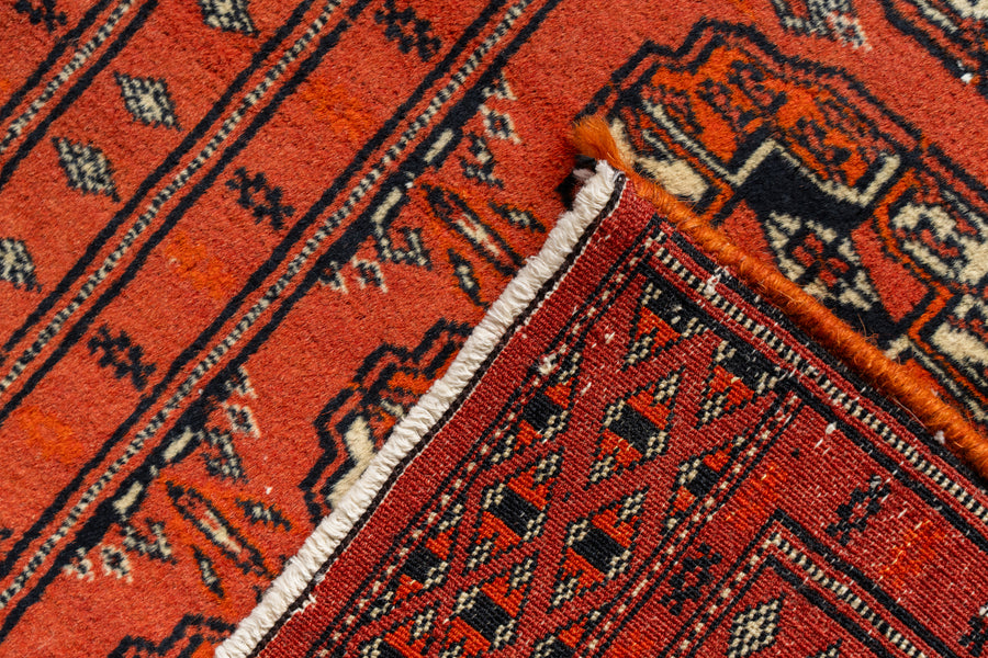 パキスタン産　1980年代　ヴィンテージラグ　パキスタンラグ　ブハラデザイン　オレンジ　玄関マット　玄関　キッチンマット　ベッドサイド　家具　手織り　絨毯　カーペット　ヴィンテージラグ専門店　amaleh　通販