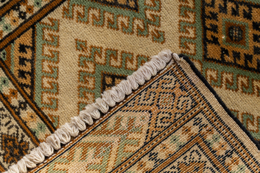 パキスタン産　1980年代　ヴィンテージラグ　パキスタンラグ　サソリ柄　イーブルアイ　魔除け　グリーン　緑　ブラウン　茶　玄関マット　玄関　キッチンマット　ベッドサイド　家具　手織り　絨毯　カーペット　ヴィンテージラグ専門店　amaleh　通販