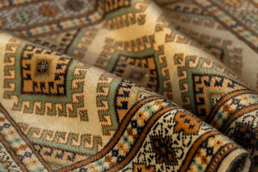 パキスタン産　1980年代　ヴィンテージラグ　パキスタンラグ　サソリ柄　イーブルアイ　魔除け　グリーン　緑　ブラウン　茶　玄関マット　玄関　キッチンマット　ベッドサイド　家具　手織り　絨毯　カーペット　ヴィンテージラグ専門店　amaleh　通販