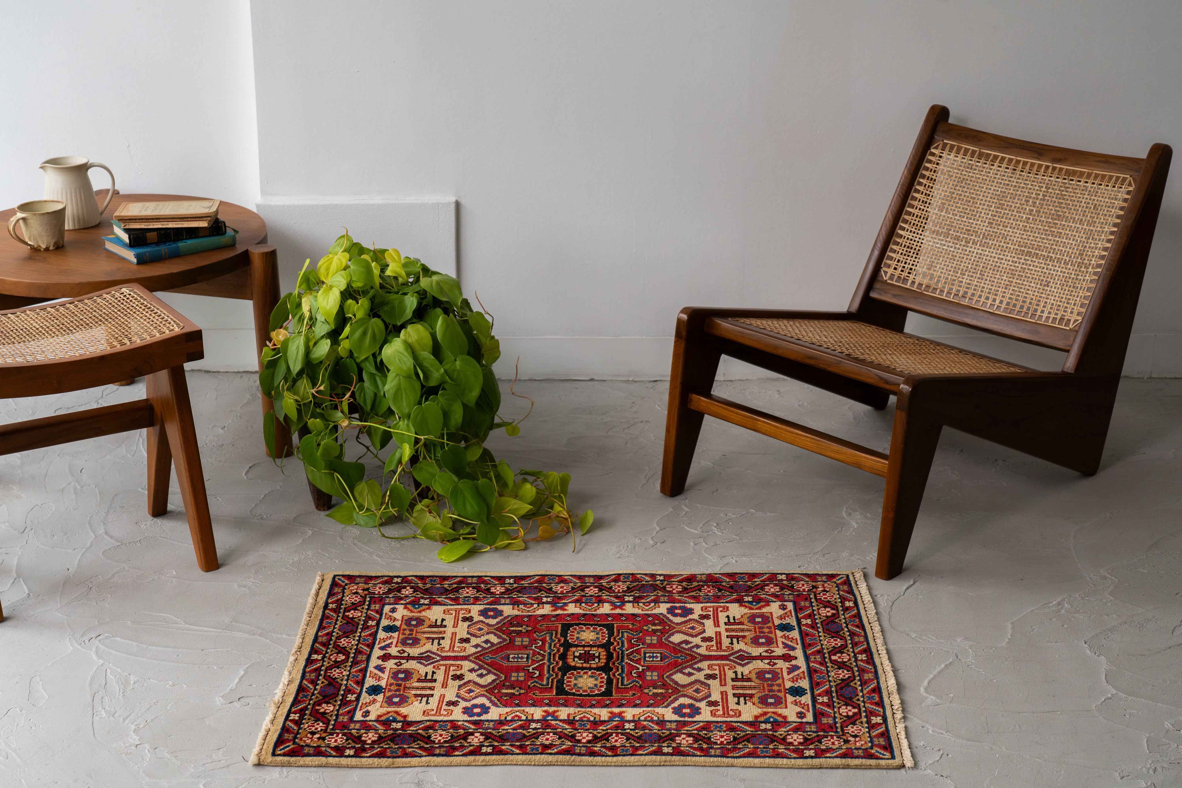 アゼルバイジャン産 1980年代 アゼルバイジャンラグ】手織り絨毯