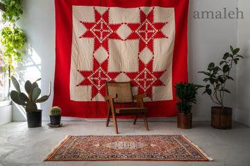 インド産　1990年代　ヴィンテージラグ　インド絨毯　赤い絨毯　赤　ヘラティデザイン　マヒ文様　リビングサイズ　6畳　8畳　10畳　12畳　ダイニングテーブル　ソファ　テーブル　寝室　スタジオ　和室　ディスプレイ　家具　ヴィンテージ家具　手織り　絨毯　カーペット　amaleh　通販