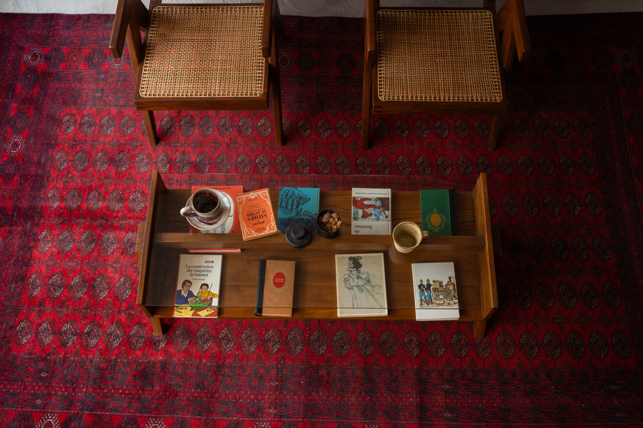 アフガニスタン産　1980年代　ヴィンテージラグ　トライバルラグ　トルクメン族　トルクメンラグ　サソリ柄　魔除け　ギュル　赤い絨毯　赤　リビングサイズ　6畳　8畳　10畳　12畳　ダイニングテーブル　ソファ　テーブル　寝室　スタジオ　和室　ディスプレイ　家具　ヴィンテージ家具　手織り　絨毯　カーペット　amaleh　通販