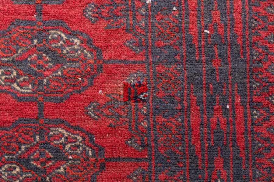 アフガニスタン産　1980年代　ヴィンテージラグ　トライバルラグ　トルクメン族　トルクメンラグ　サソリ柄　魔除け　ギュル　赤い絨毯　赤　リビングサイズ　6畳　8畳　10畳　12畳　ダイニングテーブル　ソファ　テーブル　寝室　スタジオ　和室　ディスプレイ　家具　ヴィンテージ家具　手織り　絨毯　カーペット　amaleh　通販