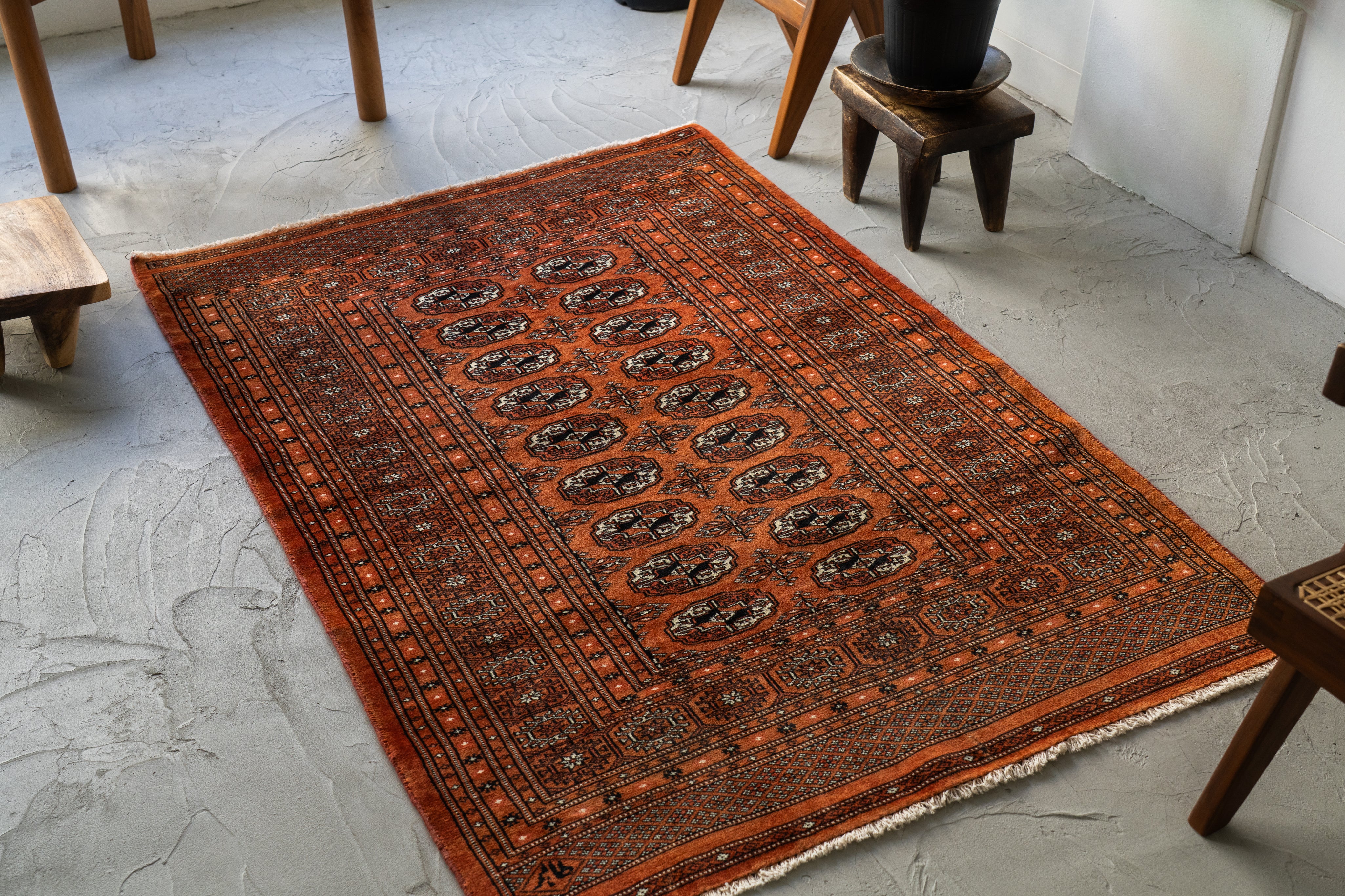 パキスタン産 1990年代 パキスタンラグ】手織り絨毯-アンティークラグ