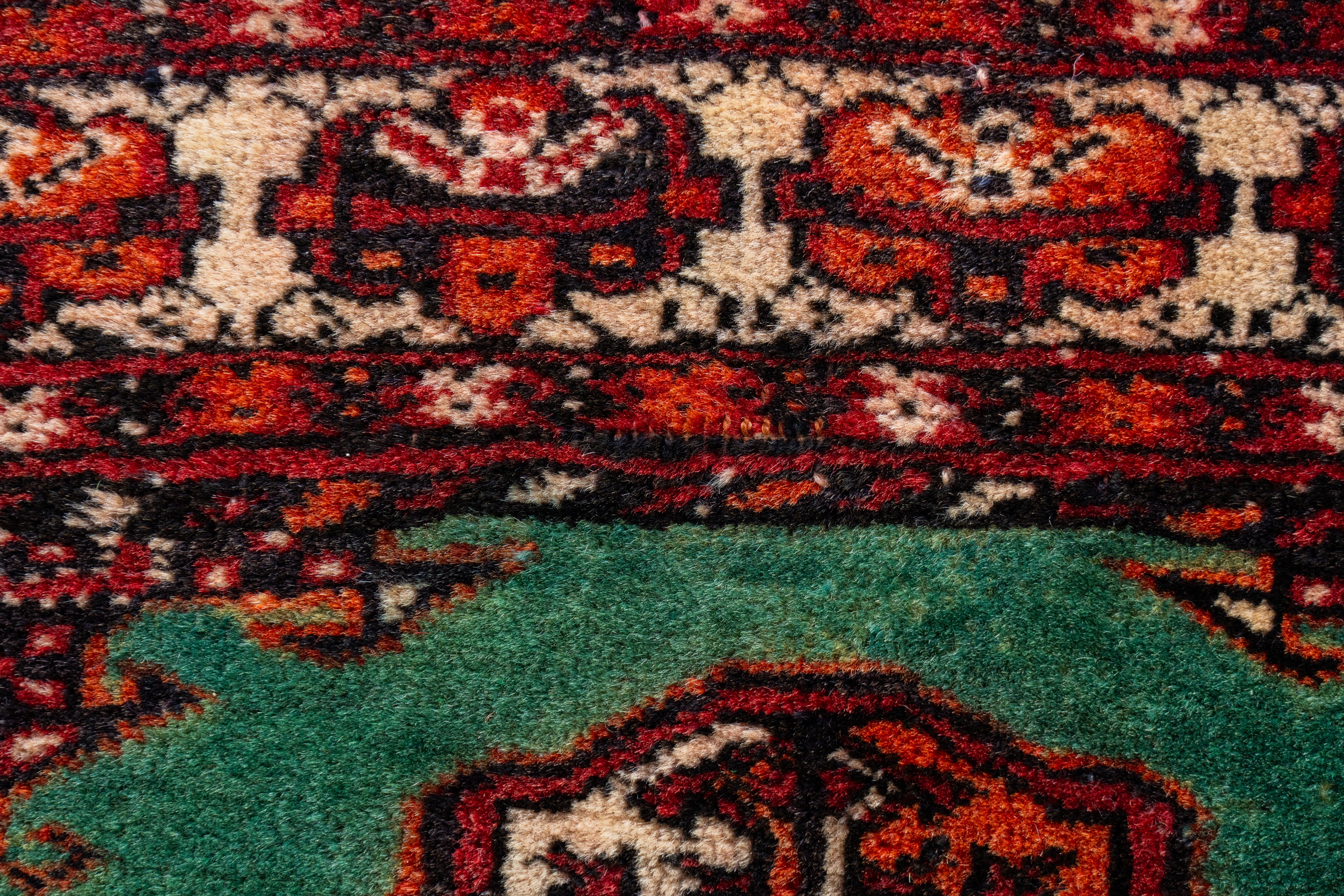 イラン産 1980年代 トルクメンラグ】トライバルラグ-手織り絨毯