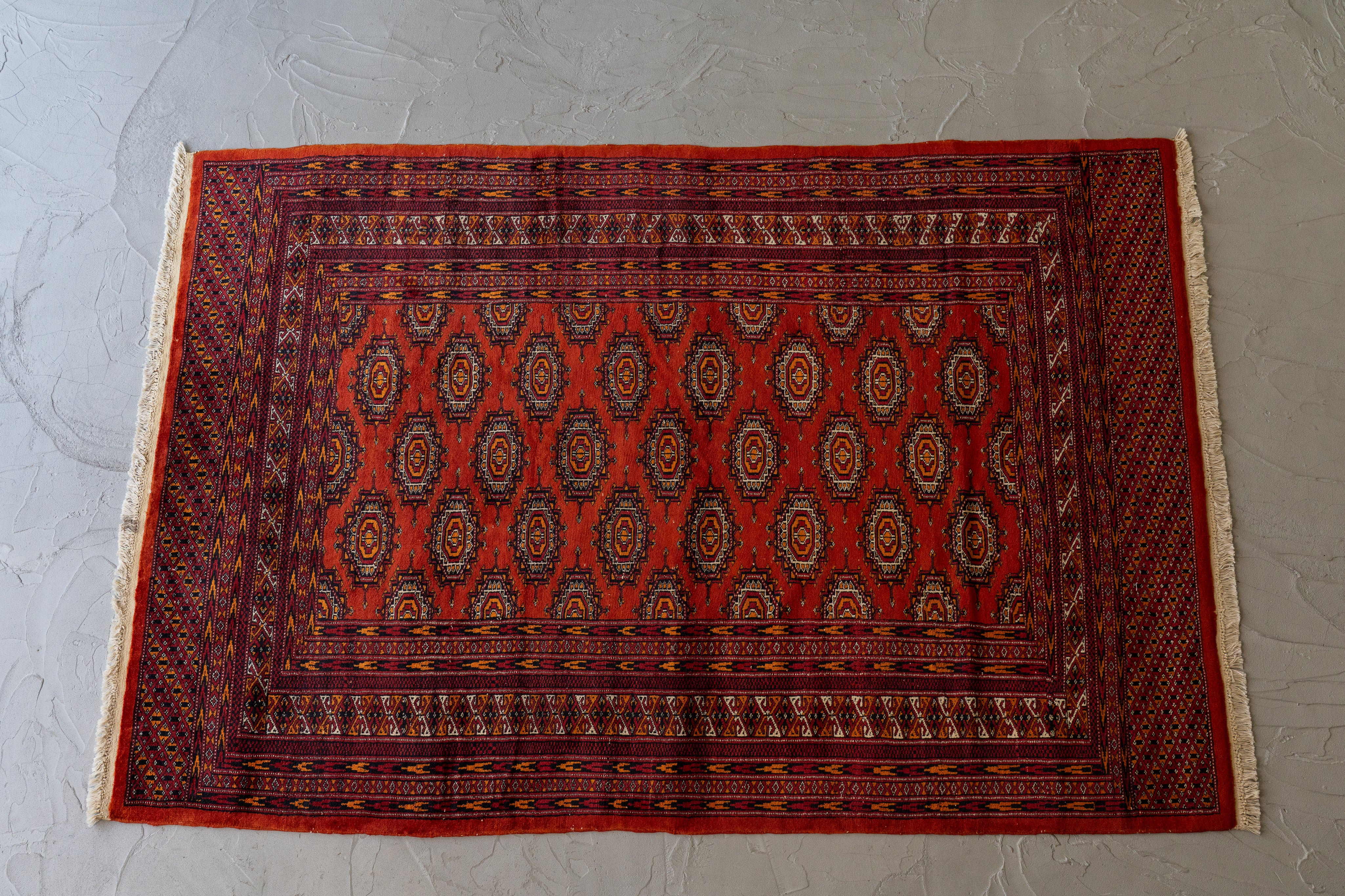 パキスタン産 1980年代 パキスタンラグ】手織り絨毯-アンティークラグ