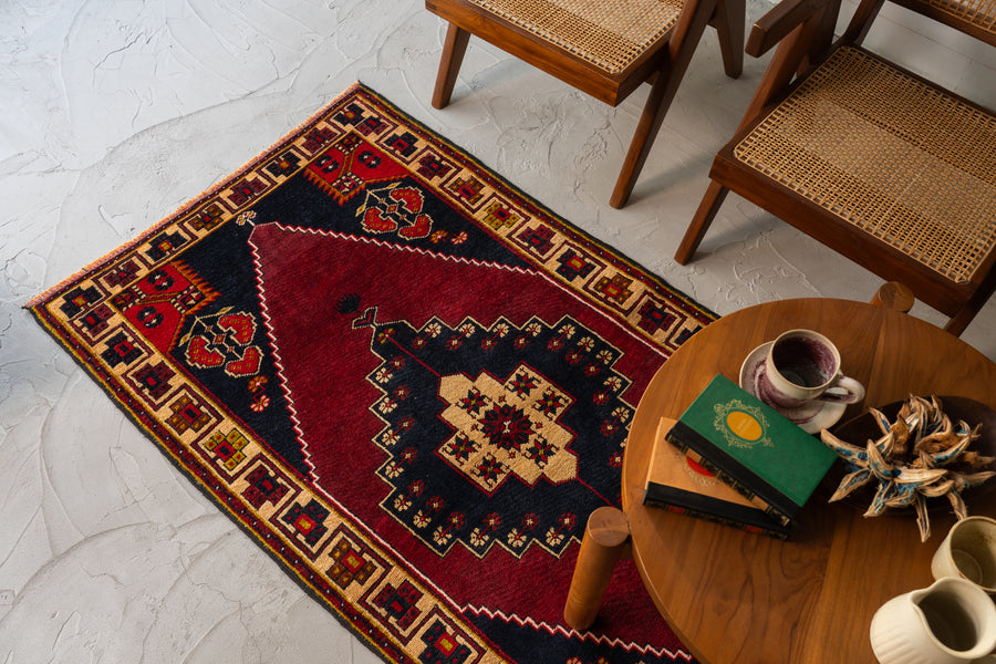 トルコ産 1980年代 トルコラグ】手織り絨毯-アンティークラグ-オールド