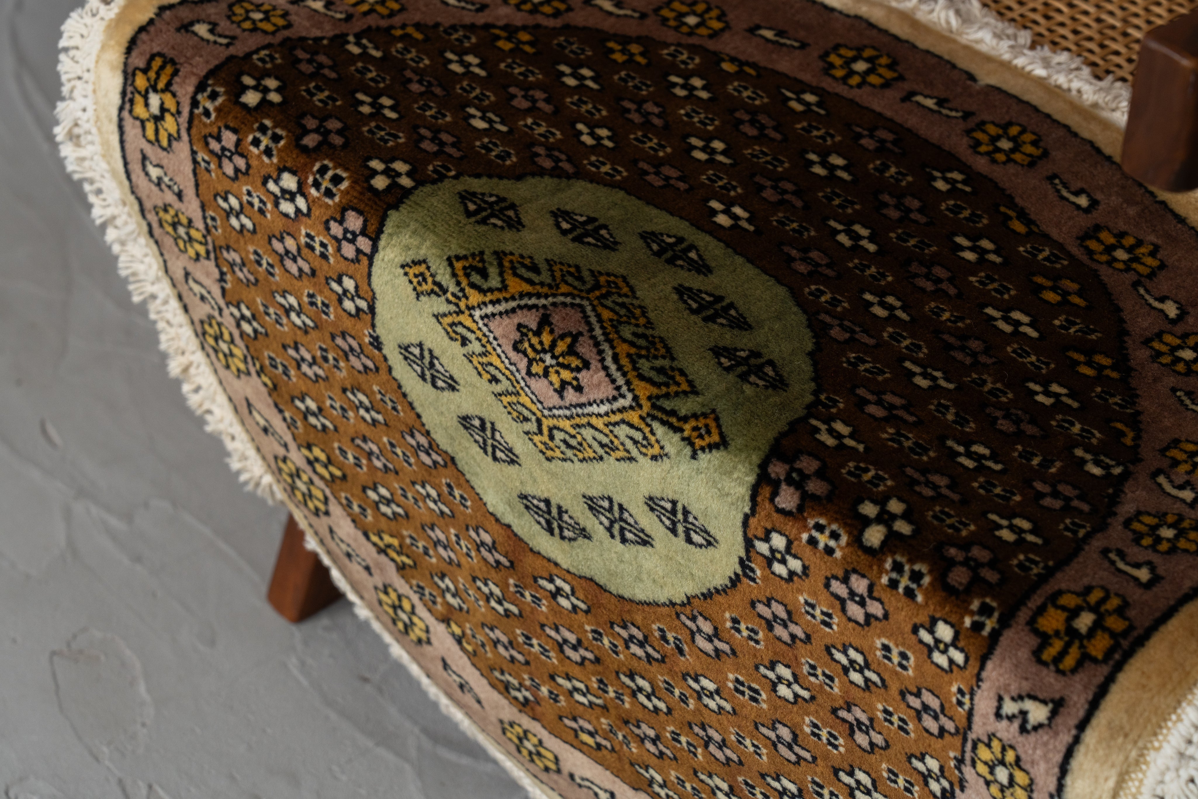 パキスタン産 1990年代 パキスタンラグ】手織り絨毯-アンティークラグ