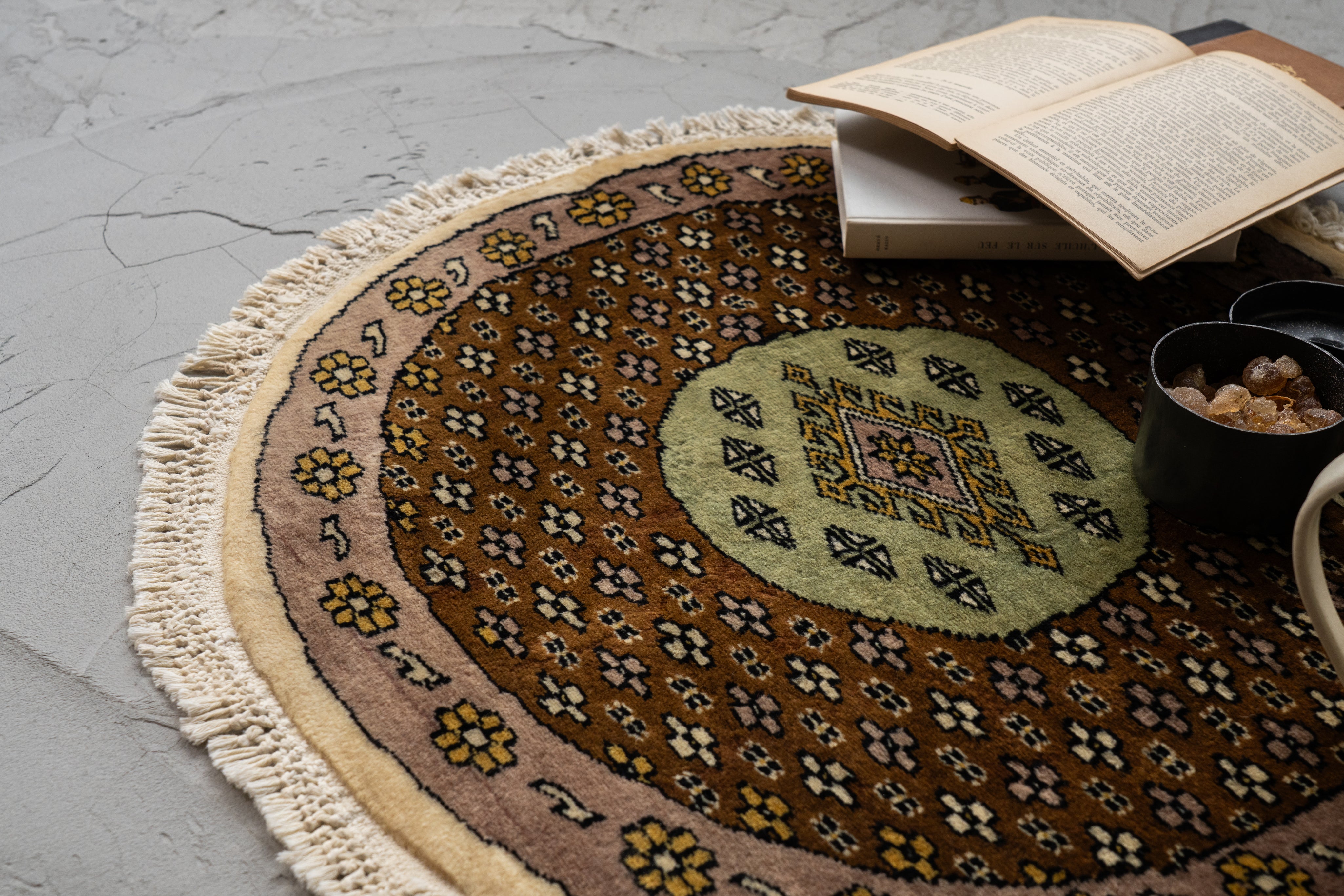 パキスタン産 1990年代 パキスタンラグ】手織り絨毯-アンティークラグ