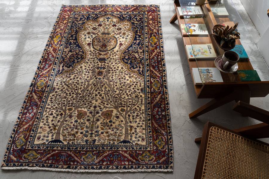 ヴィンテージラグ　パキスタン産　デッドストック（116×78cm）黒　紺　茶　金 ヴィンテージラグ パキスタン産 デッドストック（116×78cm）黒 紺 茶