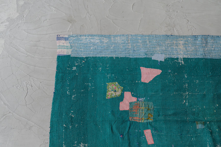 インド産　ヴィンテージ　カンタキルト　パッチワーク　手織り刺繍　手刺繍　ラリーキルト　ソファカバー　ヴィンテージ雑貨　民芸品　キルト専門店　amaleh