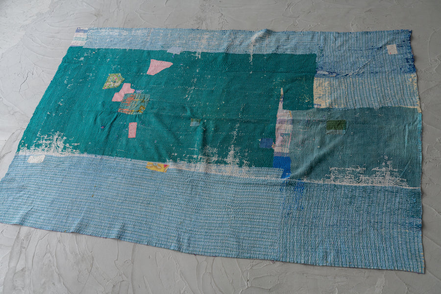 インド産　ヴィンテージ　カンタキルト　パッチワーク　手織り刺繍　手刺繍　ラリーキルト　ソファカバー　ヴィンテージ雑貨　民芸品　キルト専門店　amaleh